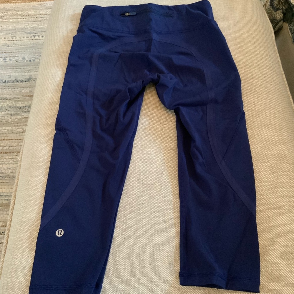 Lululemon leggings with reflective stripes